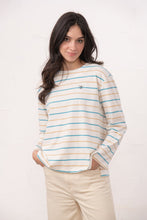 Load image into Gallery viewer, Ladies Long Sleeve Causeway