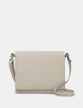 Load image into Gallery viewer, Stanton Triple Gusset Flap Over Bag