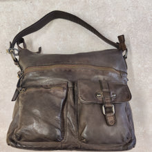 Load image into Gallery viewer, Gianni Conti 4203398 Leather Handbag
