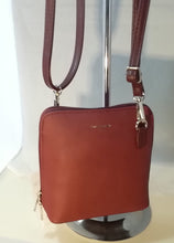Load image into Gallery viewer, David Jones 6101-5 PU Handbag
