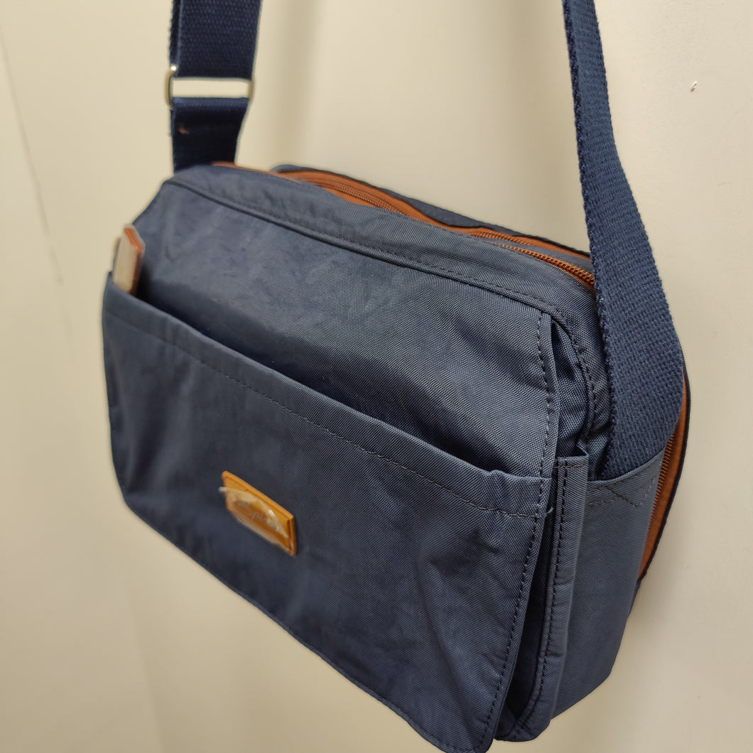 1669 Nylon Navy/Tan Spirit Bag