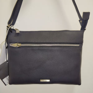 Vintage 879 Leather Shoulder Bag