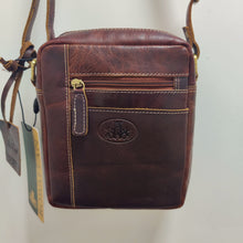 Load image into Gallery viewer, Rowallan Union Shoulder Bag
