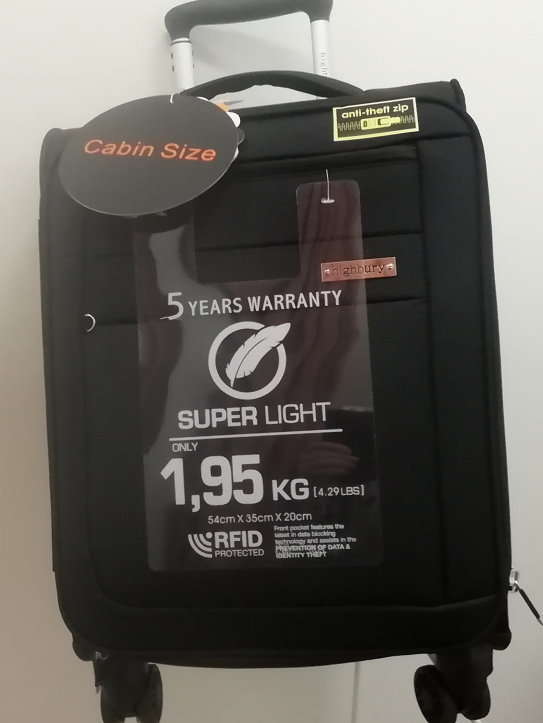 Highbury Dynamic Suitcase - Cabin