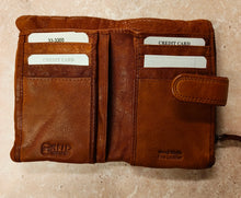 Load image into Gallery viewer, Rowallan Batisse Med Purse
