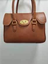 Load image into Gallery viewer, Ashwood Leather L-38 Handbag
