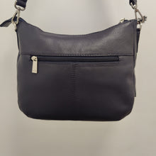 Load image into Gallery viewer, Vintage 8105 Leather Shoulder Bag
