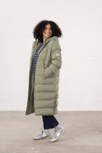 Load image into Gallery viewer, Lighthouse Savannah Coat

