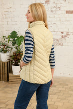 Load image into Gallery viewer, Ladies Lighthouse Laurel Gilet
