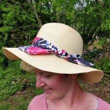 Load image into Gallery viewer, Ladies Crushable Fedora
