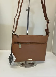 Vintage 879 Leather Shoulder Bag.