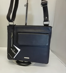 Vintage 899S Leather Shoulder Bag