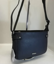 Load image into Gallery viewer, Vintage 844 Leather Shoulder Bag
