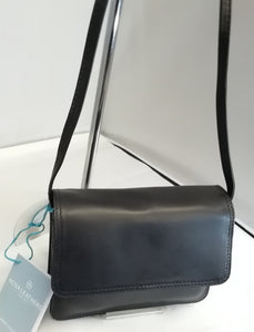 Classic 0702E Small Leather Shoulder Bag