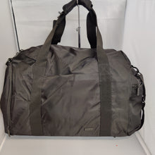 Load image into Gallery viewer, Rock Luggage Carry-on Medium Holdall

