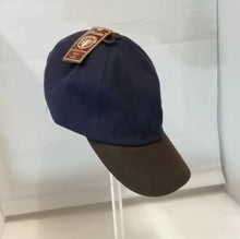 Load image into Gallery viewer, Baseball Cap With Contrasting Peak
