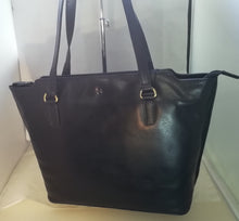 Load image into Gallery viewer, Leather Handbag - 7347
