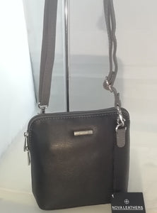 Vintage 820 Small Leather Shoulder Bag