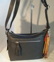 Load image into Gallery viewer, The Trend 4350604 Leather Bag

