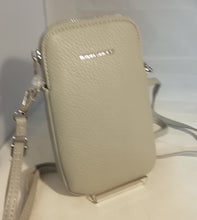 Load image into Gallery viewer, David Jones 6937-1 PU Handbag
