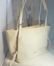 Load image into Gallery viewer, David Jones 6920-3 PU Handbag
