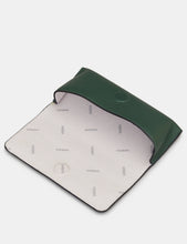 Load image into Gallery viewer, Y4308 Greenfingers Bookworm Flap-over Leather Glasses Case
