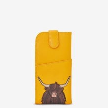 Load image into Gallery viewer, Y4309   Highland Cow Spec Case
