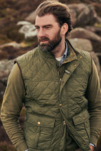 Load image into Gallery viewer, Barbour Explorer Gilet
